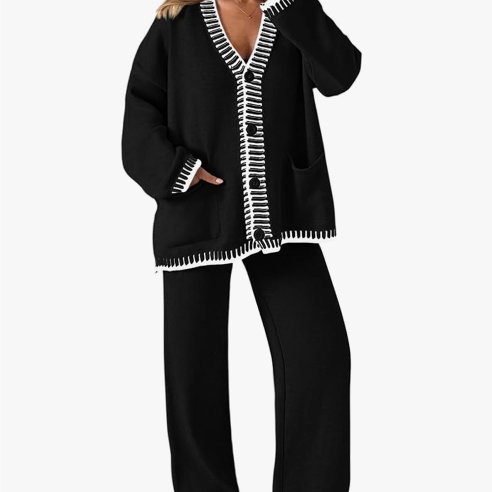 NWOT Black and White Women's lounge Set